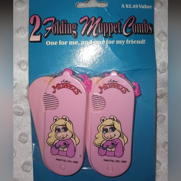 Muppet Combs Mrs Piggy - Picture 1 of 2